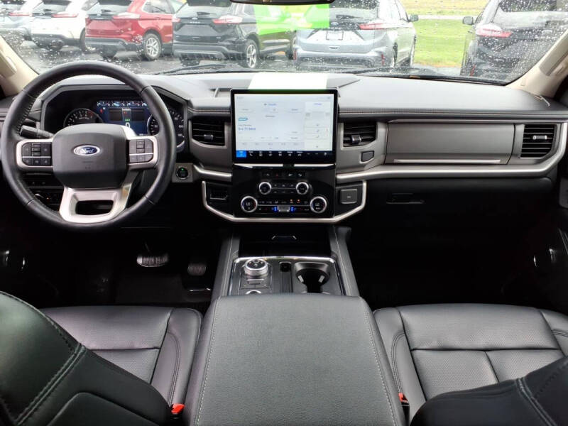 2024 Ford Expedition MAX XLT