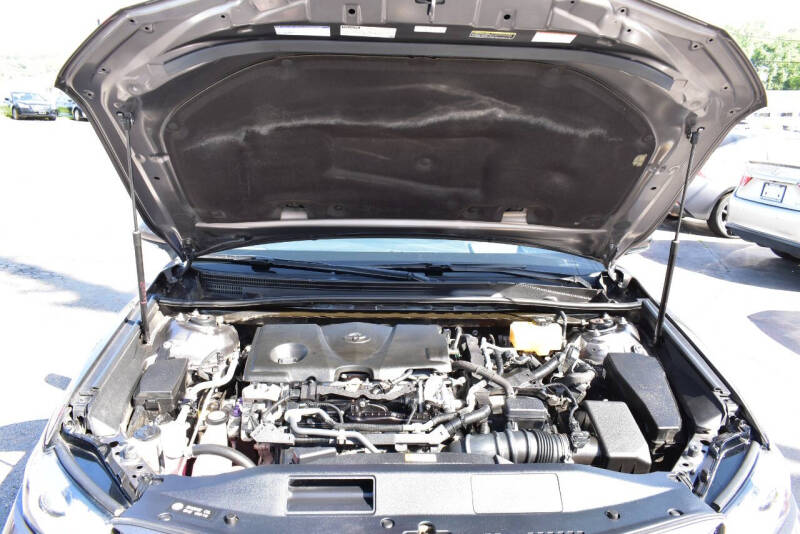 2018 Toyota Camry Hybrid XLE