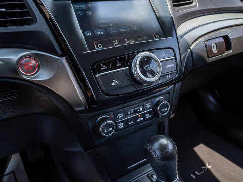 2020 Acura ILX