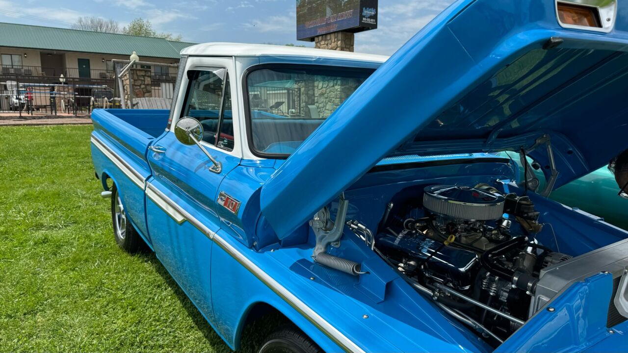 1965 Chevrolet C/K 10 Series 31