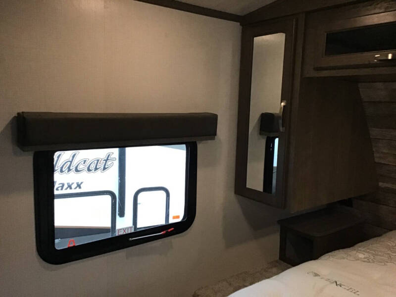 2022 Keystone RV Cougar 24SABWE / 28ft