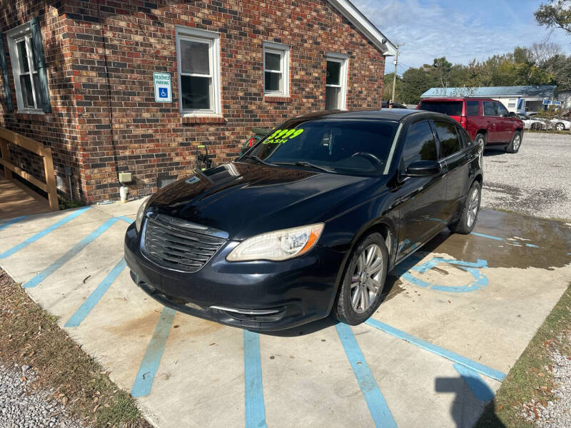 2013 Chrysler 200 Touring photo 3