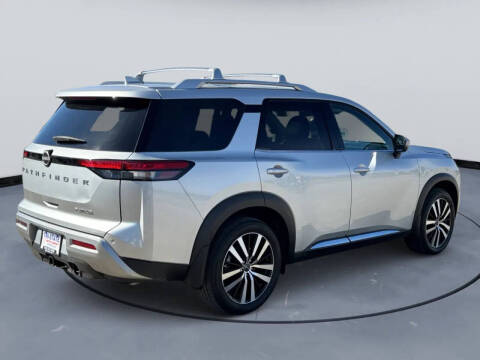 2024 Nissan Pathfinder Platinum