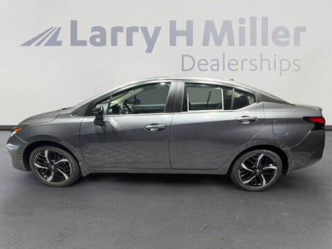 2025 Nissan Versa SR