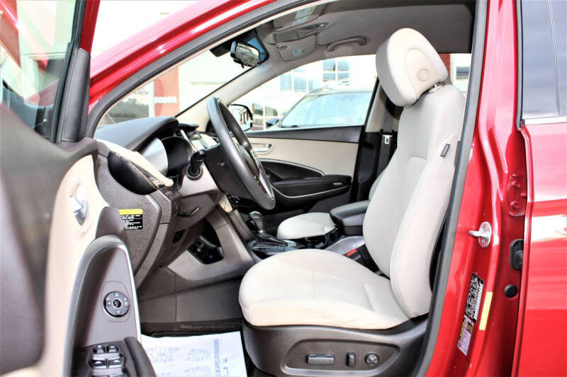 2018 Hyundai Santa Fe SE