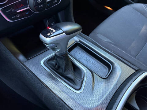 2017 Dodge Charger SXT