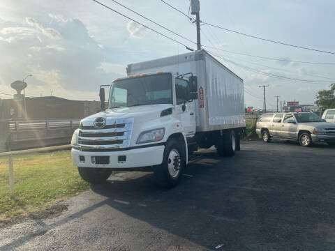 2013 Hino 268