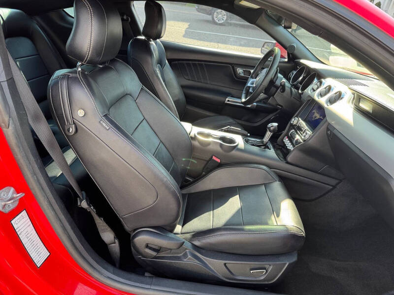 2017 Ford Mustang EcoBoost Premium