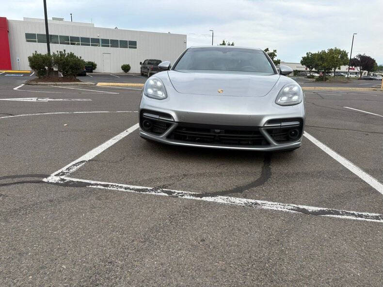 2017 Porsche Panamera