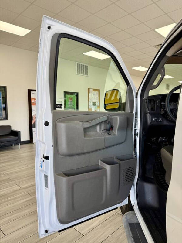 2018 Chevrolet Express 2500