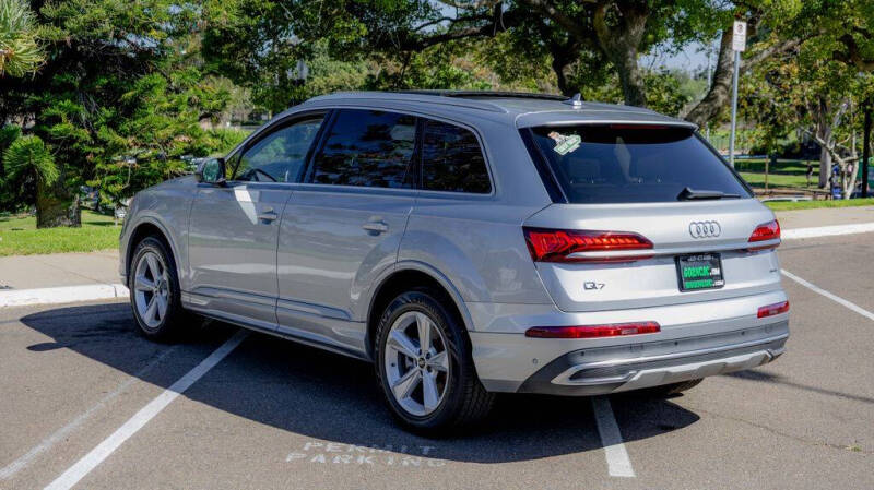 2022 Audi Q7 quattro Premium 55 TFSI