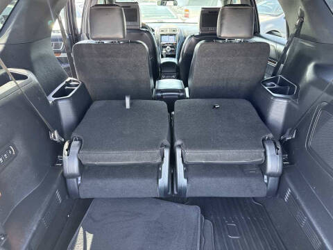 2017 Ford Explorer Platinum