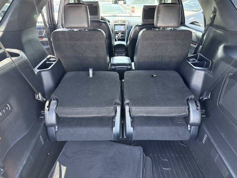 2017 Ford Explorer Platinum
