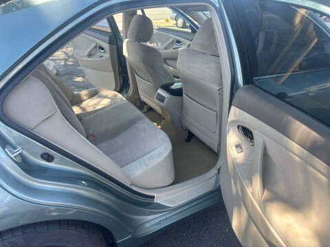 2011 Toyota Camry LE