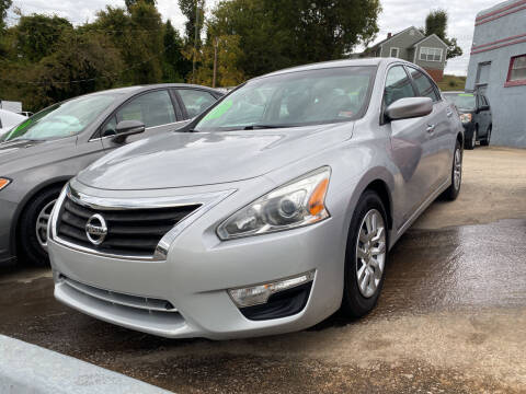2015 Nissan Altima for sale at Motley's Auto World in Danville VA