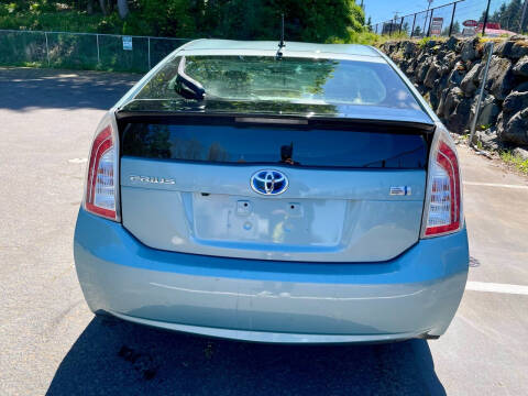 2015 Toyota Prius Two