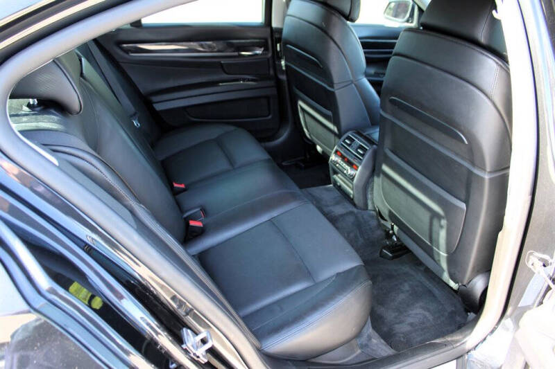 2011 BMW 7 Series 750i xDrive