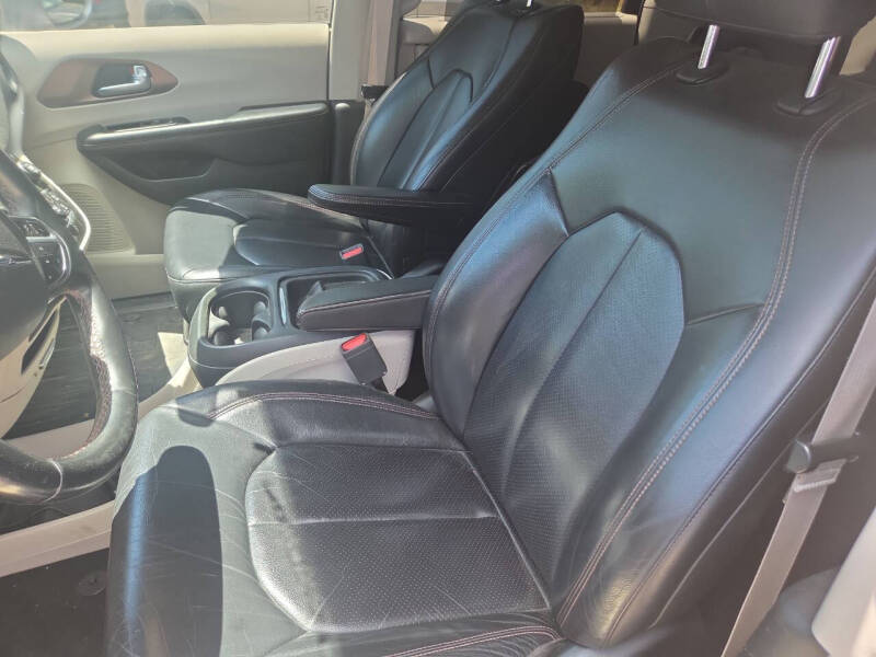 2018 Chrysler Pacifica Touring L