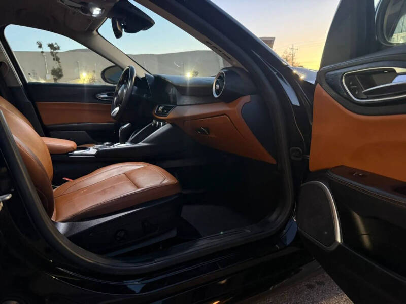 2017 Alfa Romeo Giulia Ti