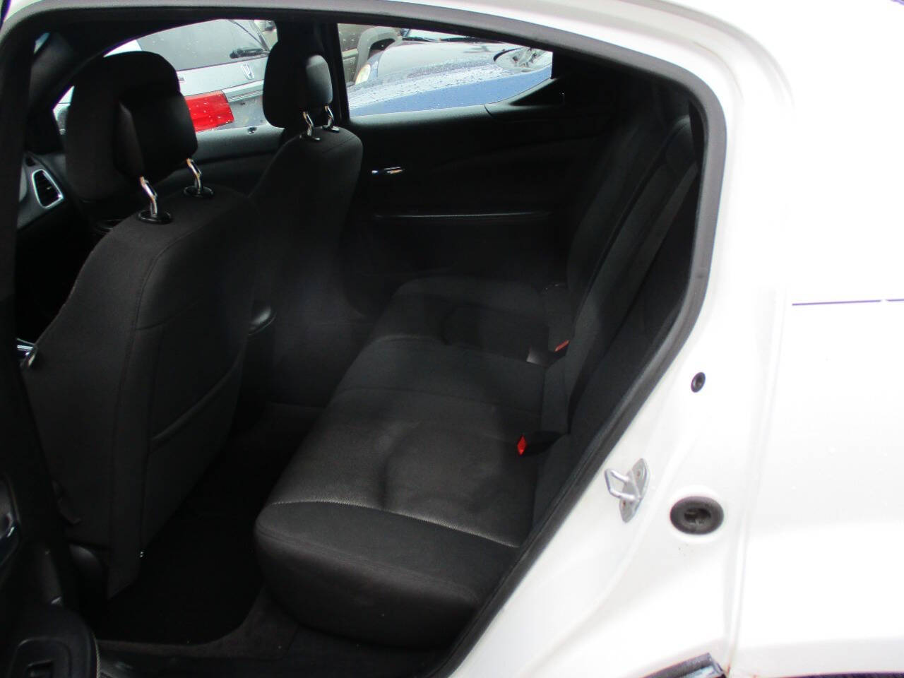 White 2012 Dodge Avenger SE SE 4dr Sedan 6