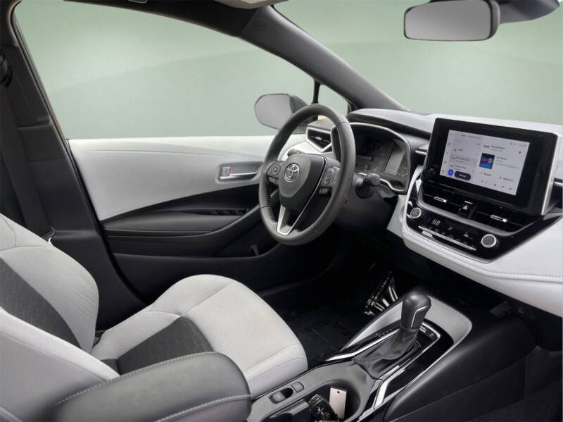 2024 Toyota Corolla Hatchback SE