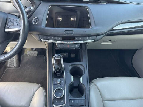 2020 Cadillac XT4 Premium Luxury