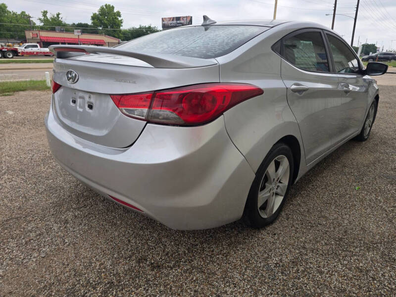 2012 Hyundai Elantra