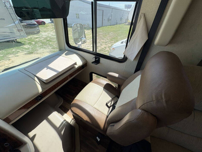 2018 Coachmen RV Pursuit
