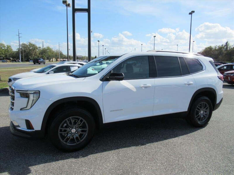 2025 GMC Acadia Elevation