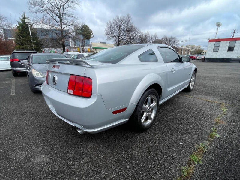 2007 Ford Mustang GT Deluxe