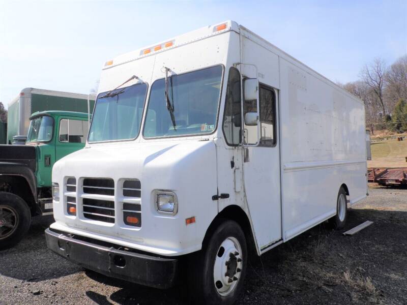 2001 International P1000 for sale at Recovery Team USA in Slatington PA