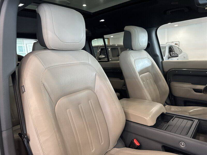 2022 Land Rover Defender 110 XS Edition