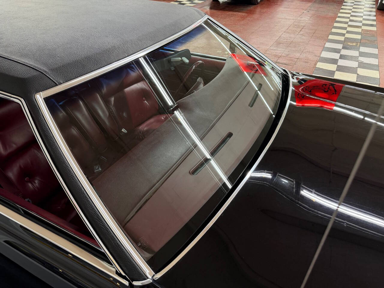 1976 Ford Thunderbird 42