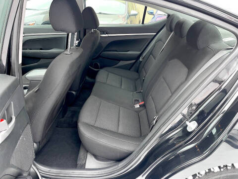 2019 Hyundai Elantra SE