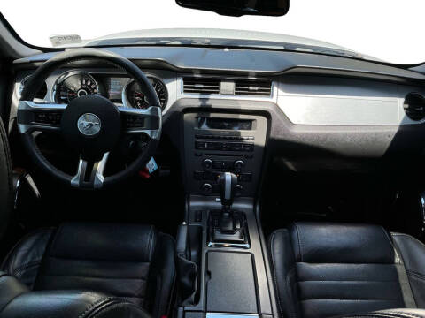2014 Ford Mustang V6 Premium