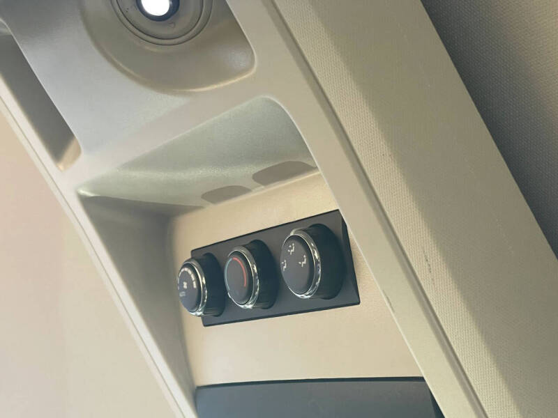 2013 Chrysler Town and Country Touring-L