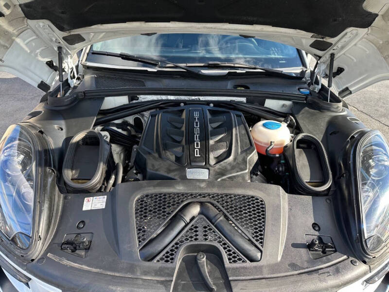 2017 Porsche Macan GTS