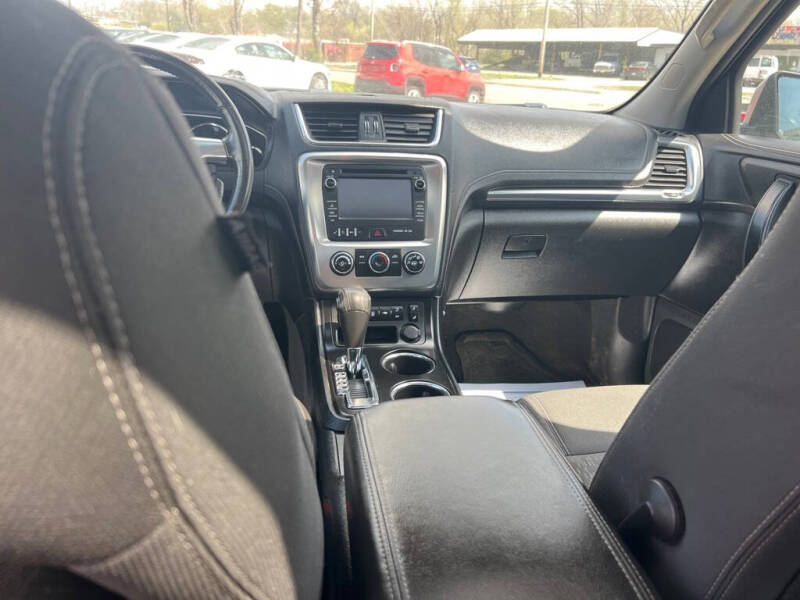 2013 GMC Acadia SLE-2