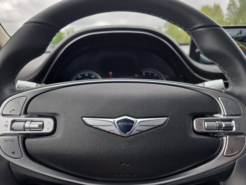 2025 Genesis GV70 2.5T Standard