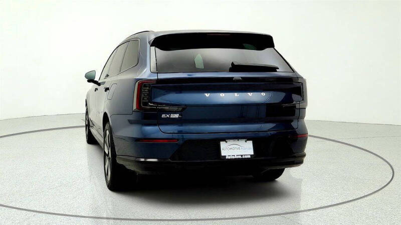 2025 Volvo EX90 Twin Plus 6P