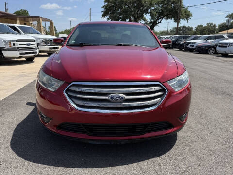 2017 Ford Taurus SEL
