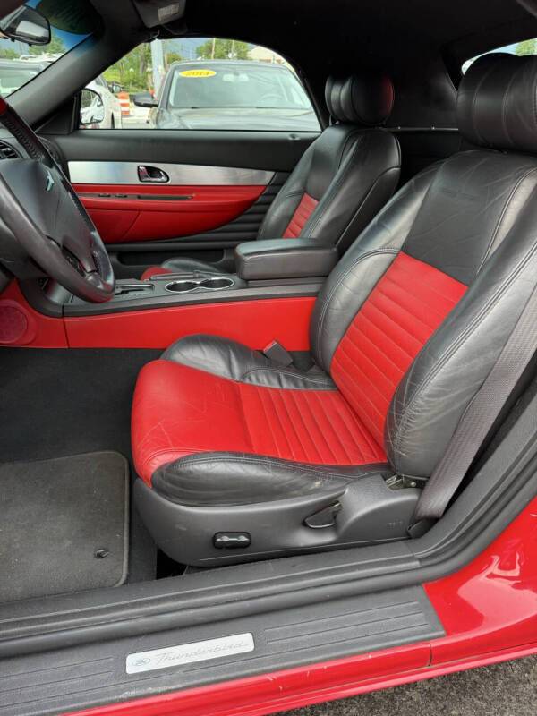 2002 Ford Thunderbird Deluxe