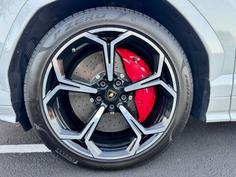 2019 Lamborghini Urus