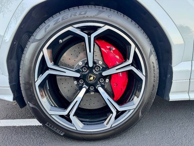 2019 Lamborghini Urus