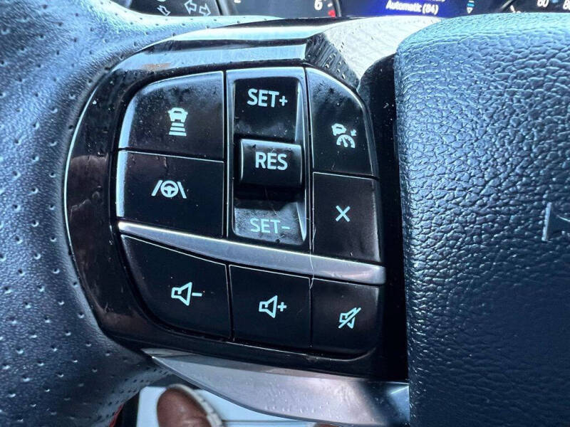 2024 Ford Explorer ST-Line