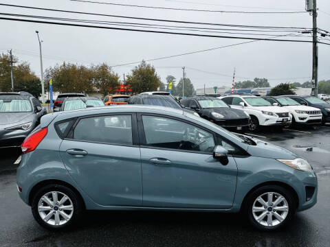 2013 Ford Fiesta SE
