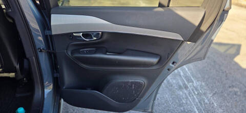 2021 Volvo XC90 T5 Momentum