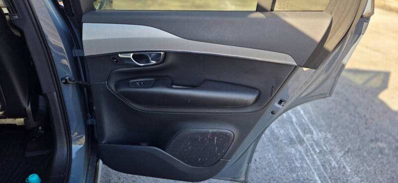 2021 Volvo XC90 T5 Momentum