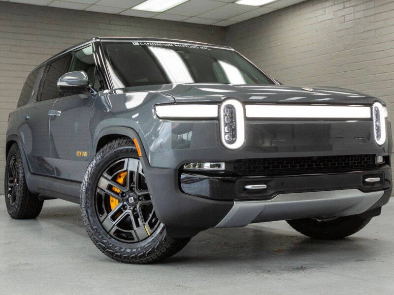 2023 Rivian R1S Adventure