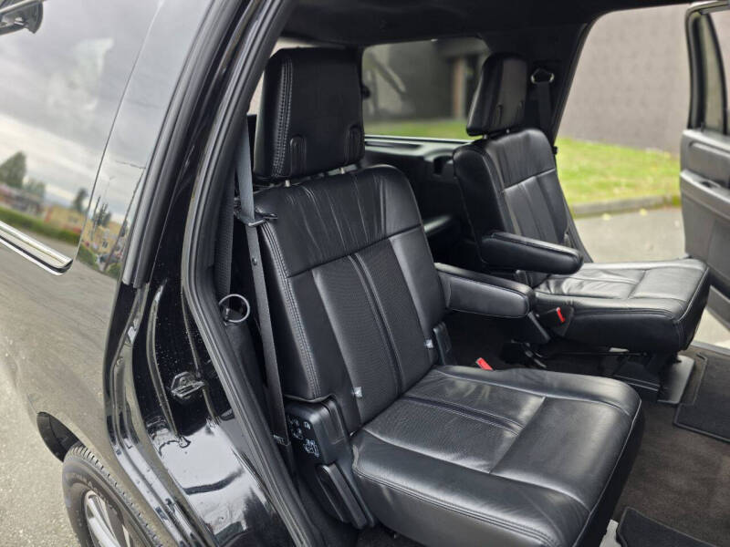 2016 Lincoln Navigator Select